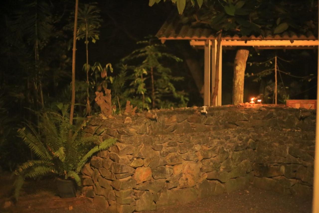 Hidden Well Hiriketiya Hostel Dickwella Exterior photo