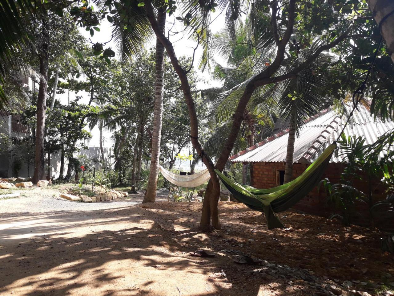Hidden Well Hiriketiya Hostel Dickwella Exterior photo